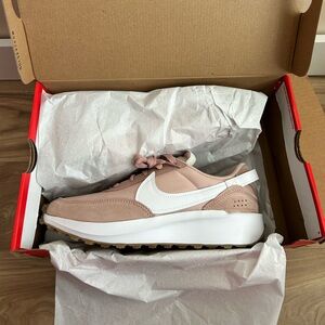 Nike Pink Debut Waffle Retro Style Sneakers NIB 8.5
